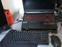 Acer nitro 5 gaming računalnik + gaming miška + gaming ohlajevalec