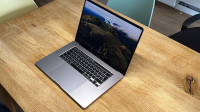 Prodam Macbook Pro 16"