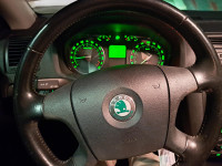 Škoda Octavia Combi OCTAVIA COMBI 1.6 ELEGANCE