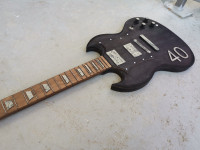 Replika kitare Gibson SG za darilo, obletnico