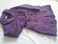 Prodam žensko bundo-plašček vijoličaste barve S (nenošena) za 12 EUR