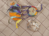 lovilec sanj (manjša velikost, različne barve), kvačkano