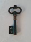 Starinski okrasni ključ - tudi odpirač za buteljke