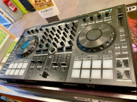 Reloop Mixon 8 Pro 4-kanalni DJ kontroler 2022 - prisutan - crni