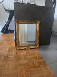 Starinsi okvir z ogledalom