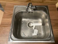 Umivalnik ALVEUS z omarico 70x74x55 cm, pipo in sifonom