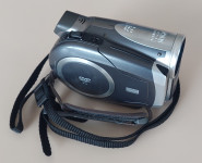 DVD videokamera Canon DC50 5MP DVD Camcorder z 10x optični zoom