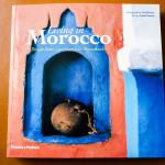 Knjiga Living in Morocco, Thames & Hudson