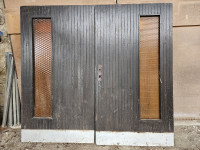 garažna lesena dvokrilna vrata
