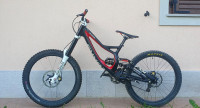 Specialized Demo Carbon downhill