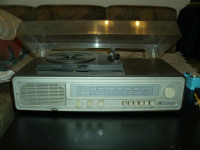 Radio z gramofonom RG5010M, Ei Niš Jugoslavija
