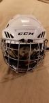 Hokejska čelada z mrežo CCM vel M/ 50-56cm