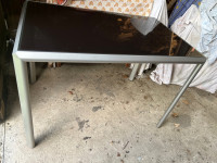 Jedilna miza Calligaris 110x70/kovinsko podnožje,steklo