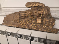 Bron Parna lokomotiva,bronast relijef lokomotiva,bronza,skulptura vlak
