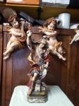 Različni kipi angelčkov ter sv.Florjan