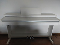 Električni klavir Yamaha Arius YDP-164