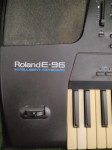 Roland klaviatura in delovna postaja s kovčkom E-96
