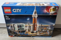 LEGO 60228 - City Raketa za dolge vesoljske polete in nadzorni center