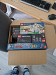 škatle od Lego kock