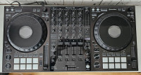 Pioneer DDJ 1000 - DJ kontroler za Rekordbox