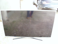 LED Smart TV LG 60LB580V-ZM, 60 col (151 cm), 10/2014, malo rabljen