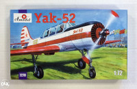 Maketa Jak-52 Yak-52  1/72 1:72