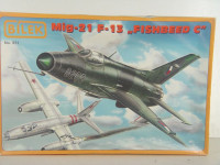 Maketa MiG-21 F-13  1/72 1:72