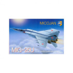 Maketa MiG-25 U Soviet interceptor 1/72 1:72