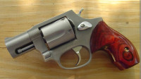 Kupim revolver .22 LR (malokaliberski)