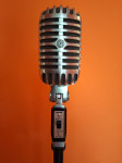 Retro mikrofon Shure 55SH s stojalom