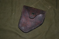 Leather case carrying M18 USA ww2