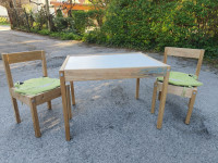 Otroška miza in stola Ikea