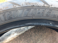 pnevmatiki za skuter z lepim profilom kot je vidno na sliki 041807200