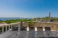 Crikvenica - Eleganten vila z panoramskim pogledom in bazenom