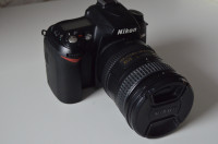 Nikon D90 Body + Objektiv 18-200 mm