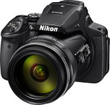 Nikon digitalni fotoaparat Coolpix P900, črn (83x optični zoom)