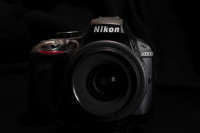 Prodam NIKON D3300 + Nikon DX 35mm f/1.8