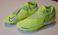 Nike Phantom nogometni čevlji kopačke vel. 38,5