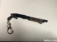 Obesek za ključe puška - Shootgun pumparca