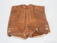 Usnjene manjše vintage kratke hlače, mere 35 x 35 cm