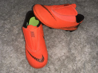 nogometni čevlji-kopački Nike 28