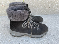 Zimski polvisoki čevlji (Skeachers) št. 36