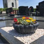 Nagrobni cvetlični lonček Marjetica, za grobove, vrtove in ikebane