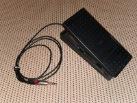 Yamaha FC-7 Expressionpedal (volume, efekt pedal) - 1,5m kabla