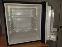 Kompresorski hladilnik Dometic CRE 65
