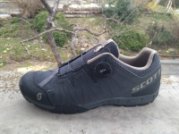 Kolesarski čevlji Scott Trail BOA št. 43