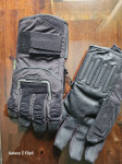 Burton rokavice za snowboard z zaščito zapestja.