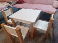 Otroška mizica in 3 stoli