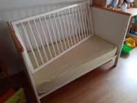 Otroška posteljica in oprema