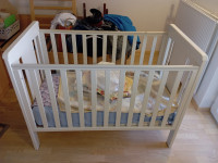 Otroška postelja z nastavljivim dnom 127x58x97 cm